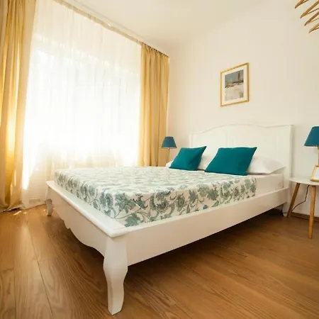 Гостьовий будинок Smart Бухарест